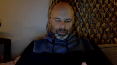 Snapshot of buurman1982isback chatting on October 8, 9:01 pm buurman1982isback online show from October 8, 9:01 pm