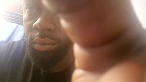 Snapshot of buzsy chatting on February 1, 12:04 pm Buzsy online show from February 1, 12:04 pm