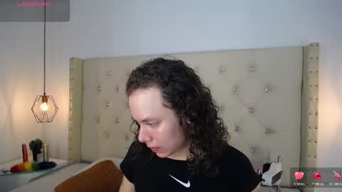 bycandy_ online show from November 11, 12:27 pm