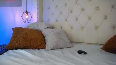 bycandy_ online show from December 18, 1:39 pm