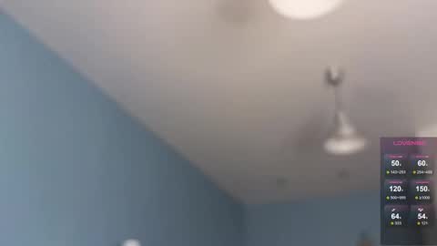 Snapshot of byteblush chatting on February 28, 9:43 am Kira online show from February 28, 9:43 am