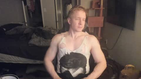 Snapshot of c00ki3m0nstr chatting on April 3, 2:31 am c00ki3m0nstr online show from April 3, 2:31 am