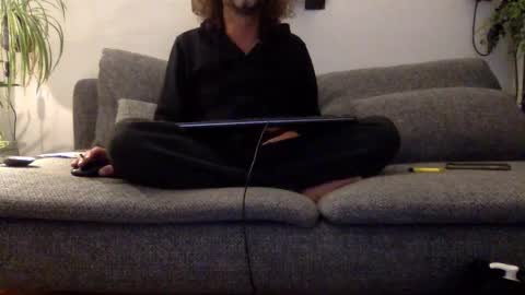 Snapshot of c0rnelius chatting on October 30, 8:31 pm c0rnelius online show from October 30, 8:31 pm