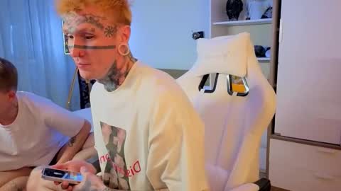 c10h15on online show from January 16, 2:43 pm