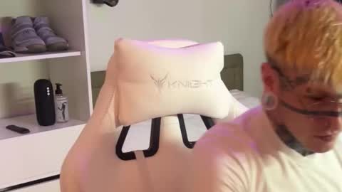 c10h15on online show from January 19, 9:13 am