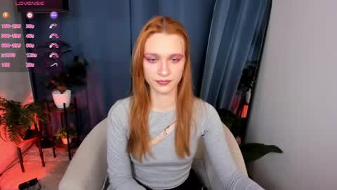 Snapshot of c_moonie_ chatting on May 23, 8:57 pm Polly online show from May 23, 8:57 pm