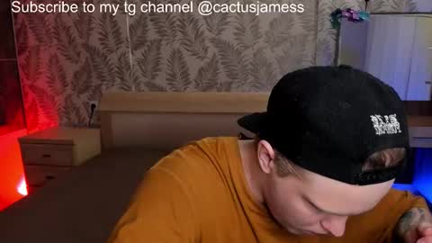 Snapshot of cactusjames_69 chatting on March 28, 3:55 pm James online show from March 28, 3:55 pm