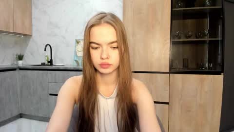 Lita online show from November 20, 8:58 am