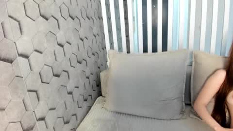 Snapshot of caelestiss chatting on February 20, 6:19 am Lita online show from February 20, 6:19 am