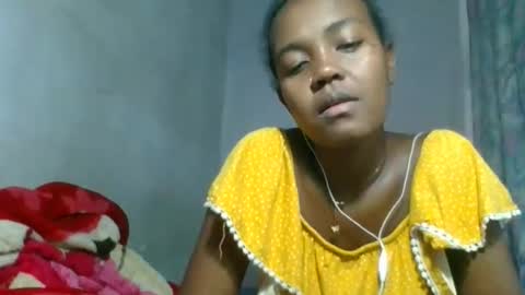 Snapshot of caella98 chatting on April 10, 10:03 pm caella98 online show from April 10, 10:03 pm