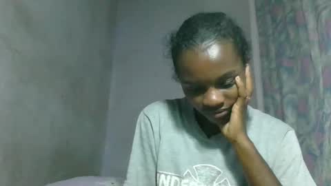 Snapshot of caella98 chatting on April 14, 9:59 am caella98 online show from April 14, 9:59 am