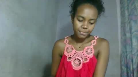 Snapshot of caella98 chatting on April 19, 12:26 pm caella98 online show from April 19, 12:26 pm