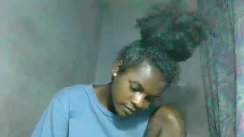 Snapshot of caella98 chatting on April 21, 3:07 pm caella98 online show from April 21, 3:07 pm