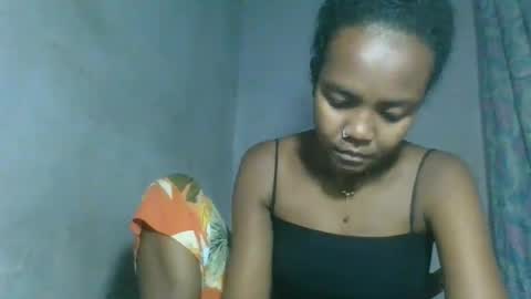Snapshot of caella98 chatting on April 26, 7:39 am caella98 online show from April 26, 7:39 am