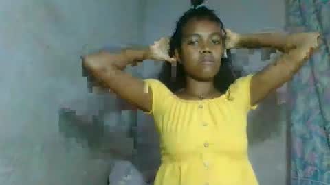 Snapshot of caella98 chatting on May 2, 2:22 pm caella98 online show from May 2, 2:22 pm