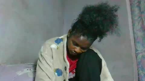 Snapshot of caella98 chatting on May 9, 6:13 pm caella98 online show from May 9, 6:13 pm