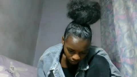 Snapshot of caella98 chatting on May 14, 8:21 am caella98 online show from May 14, 8:21 am