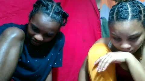 Snapshot of caella98 chatting on June 17, 9:38 pm caella98 online show from June 17, 9:38 pm