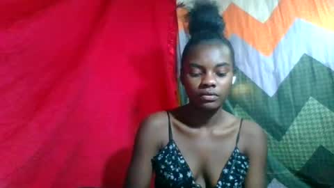 Snapshot of caella98 chatting on June 20, 8:06 am caella98 online show from June 20, 8:06 am