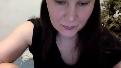 Lamb online show from April 10, 5:50 pm