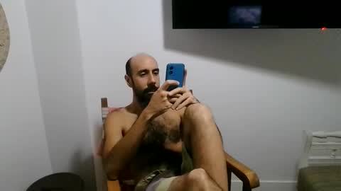 Snapshot of caibra87 chatting on March 1, 1:51 am Will caibra find a sugar daddy or sugar mommy online show from March 1, 1:51 am