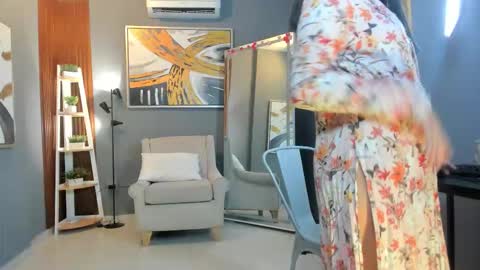 I am Katherine  online show from February 23, 11:07 am