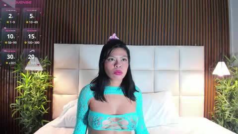 CailynBrown online show from October 13, 1:44 pm