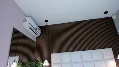 CailynBrown online show from November 11, 4:23 am