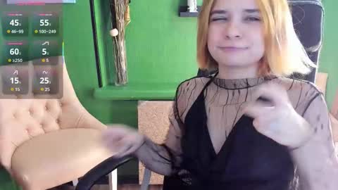 Gina online show from November 12, 8:37 am