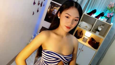 caitlin online show from November 28, 7:38 pm