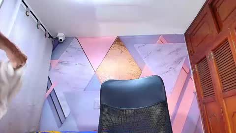 Snapshot of caitlyn_jones chatting on October 14, 12:44 am Caitlyn online show from October 14, 12:44 am