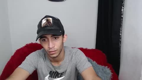 Snapshot of caius_fox chatting on February 10, 11:14 am caius online show from February 10, 11:14 am