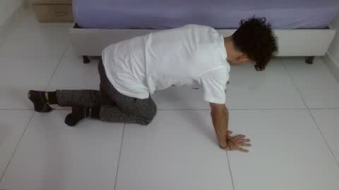 Snapshot of caius_fox chatting on February 22, 11:20 am caius online show from February 22, 11:20 am