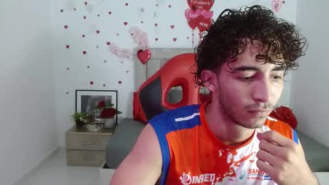 Snapshot of caius_fox chatting on March 1, 11:12 am caius online show from March 1, 11:12 am