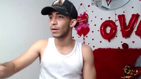 Snapshot of caius_fox chatting on March 5, 11:28 am caius online show from March 5, 11:28 am