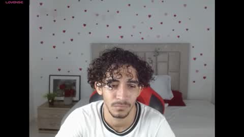 Snapshot of caius_fox chatting on March 22, 11:13 am caius online show from March 22, 11:13 am