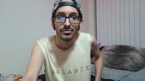 Snapshot of cal_xxx chatting on June 3, 2:14 am Cal XXX online show from June 3, 2:14 am