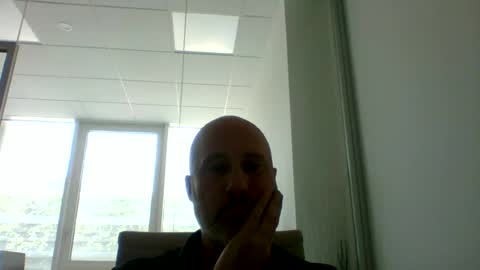 Snapshot of caldoski chatting on June 30, 11:44 am caldoski online show from June 30, 11:44 am