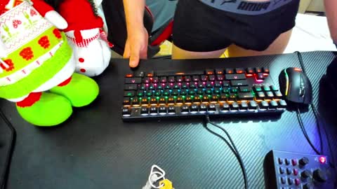 calihotcaliente27 online show from December 25, 9:33 pm