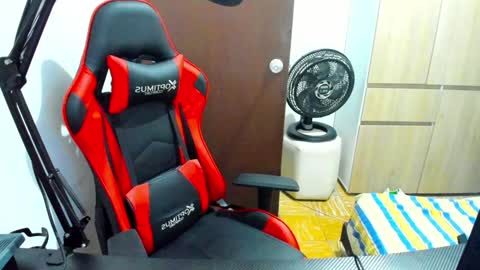 calihotcaliente27 online show from January 11, 9:57 am