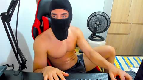 calihotcaliente27 online show from January 14, 2:43 pm