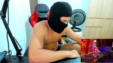 calihotcaliente27 online show from January 29, 5:45 pm