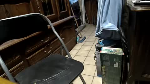 Snapshot of calinou17310878664 chatting on February 26, 6:01 am calinou17310878664 online show from February 26, 6:01 am