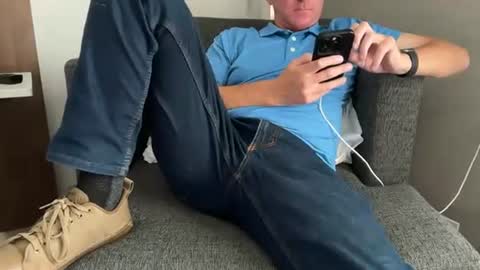 CaliStraight online show from April 15, 8:42 pm