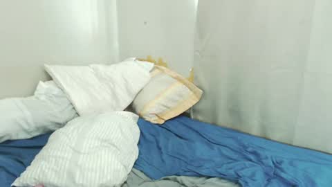 Snapshot of call_me_borikat chatting on May 18, 1:24 am STALK MAN online show from May 18, 1:24 am
