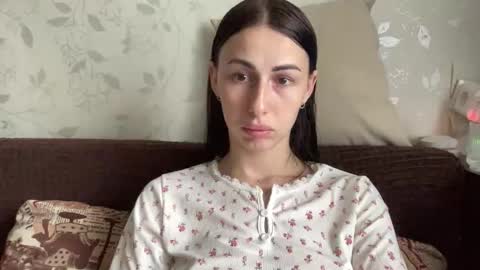 Anna online show from March 31, 8:04 am