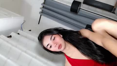 Snapshot of call_me_nina chatting on May 19, 7:53 pm call_me_nina online show from May 19, 7:53 pm
