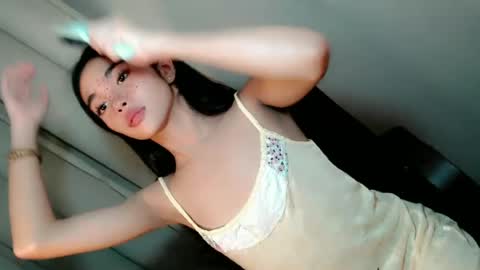 Snapshot of call_me_nina chatting on June 23, 12:14 pm call_me_nina online show from June 23, 12:14 pm