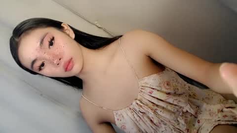 Snapshot of call_me_nina chatting on July 5, 11:01 pm call_me_nina online show from July 5, 11:01 pm