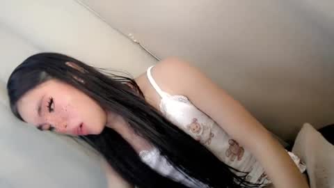 Snapshot of call_me_nina chatting on July 8, 11:48 am call_me_nina online show from July 8, 11:48 am